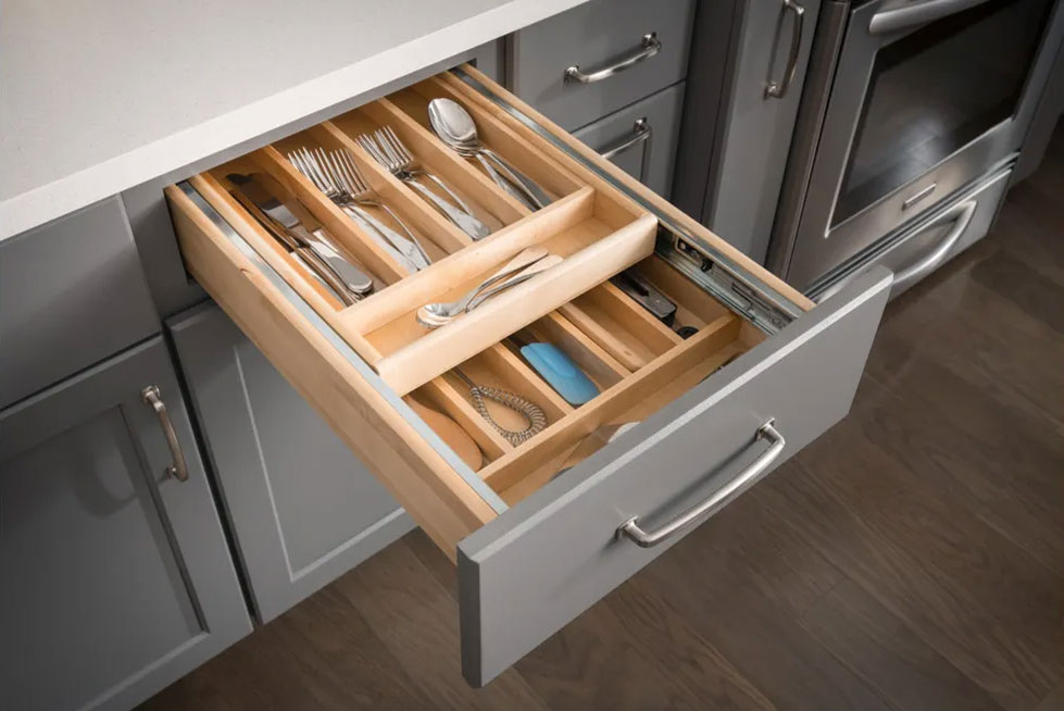 Double cutlery organizer